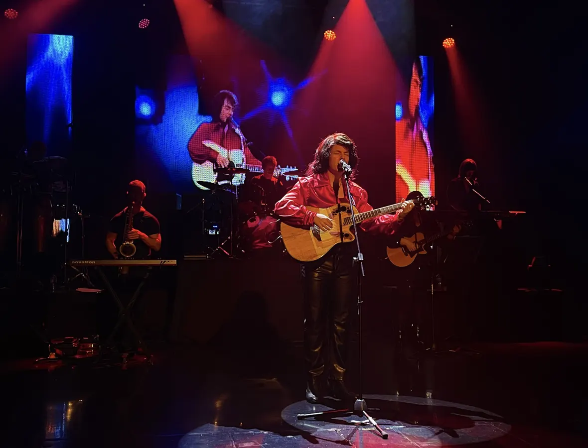The Sweet Caroline Tour: A Tribute to Neil Diamond